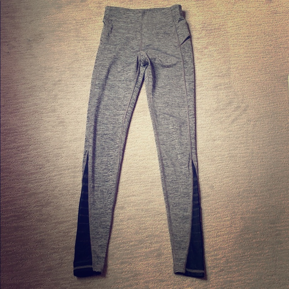 Athletic leggings